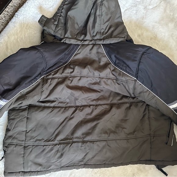 Boys Winter Snow jacket with attachable hoodie by protection system - Picture 5 of 5